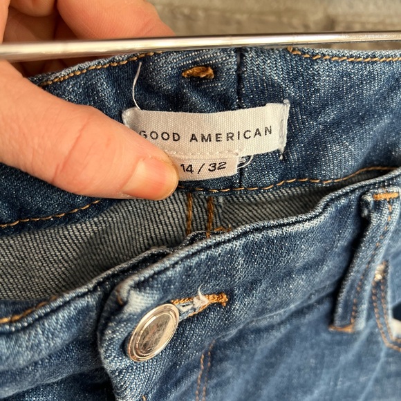 Good American Jeans - Picture 3 of 5